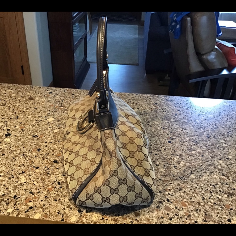 Gucci bag - Picture 2 of 5